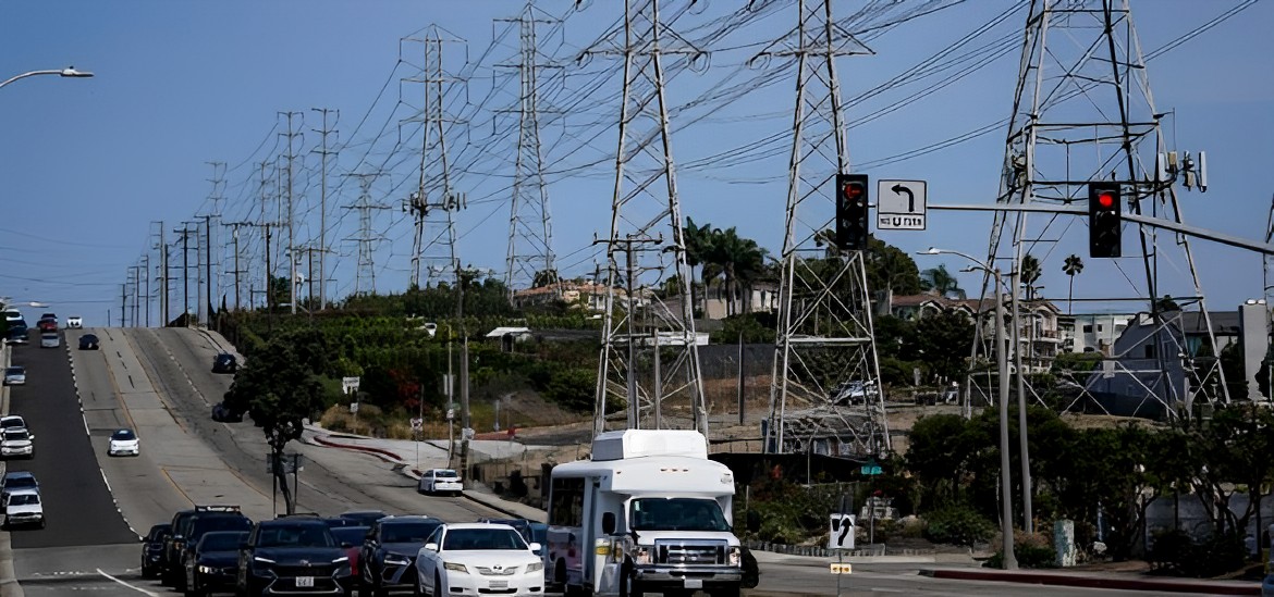 California Faces $50 Billion Grid Upgrade to Achieve Ambitious Clean Energy Goals, New Report Reveals