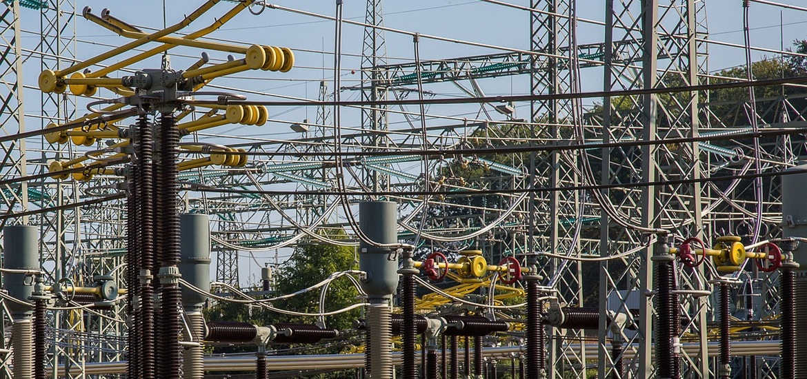 Power Grid at Risk: Funding Uncertainty Hampers Transformer Production