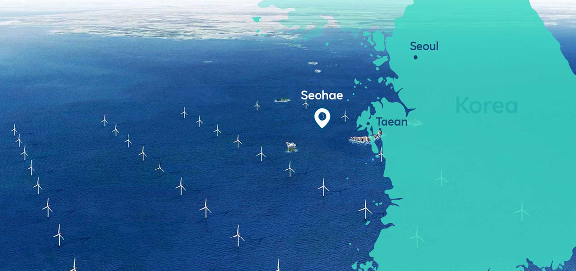 A map in blue and green, showing South Korea, Seul and offshore windmills