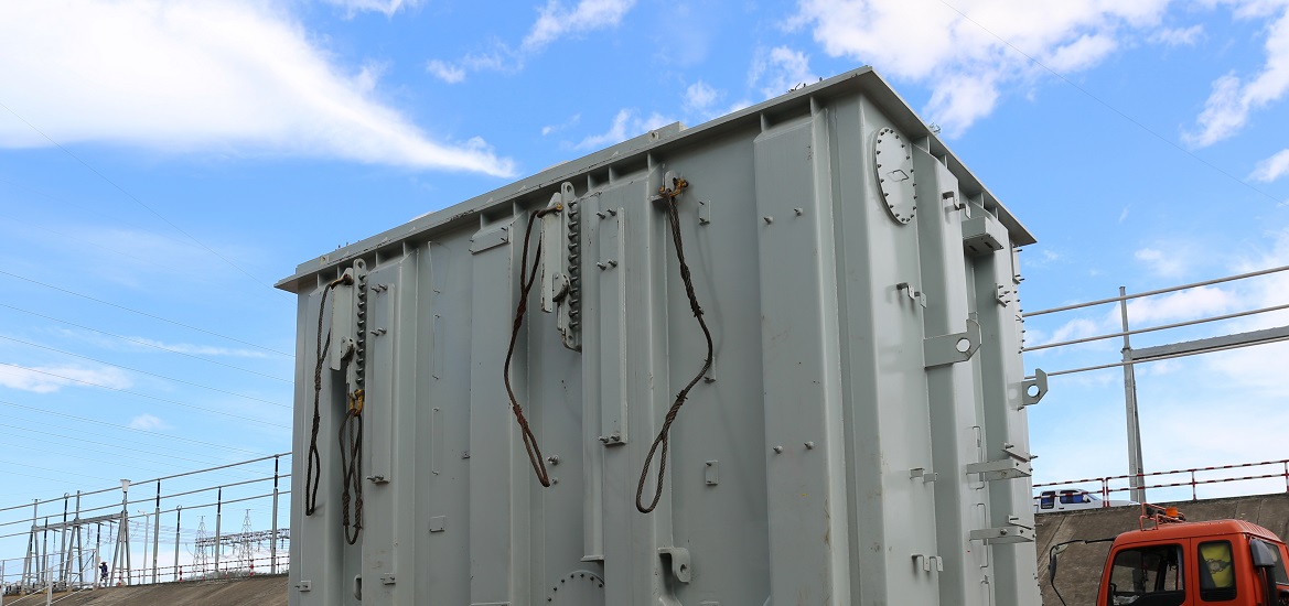 ATXI Zachary Substation transformer delivered to substation site