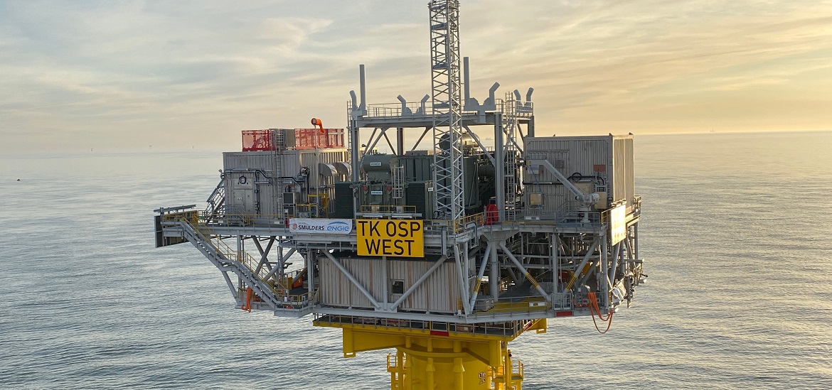 1,400 ton transformer reaches Triton Knoll offshore windfarm technology