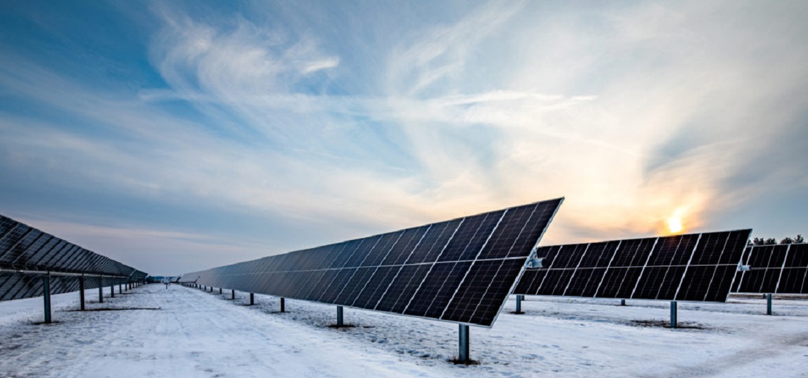 Researchers design cost-efficient utility-scale solar plant that enhances grid stability 
